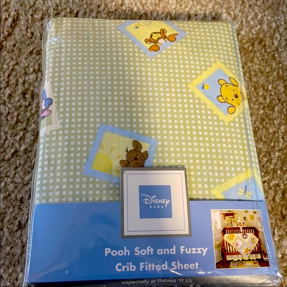 Pooh and friends fitted sheets